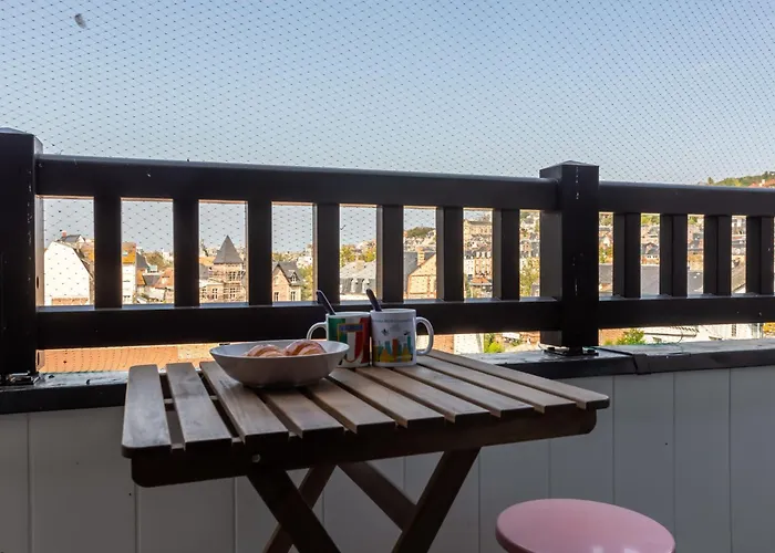 La Deauvillaise-5 By Interhome